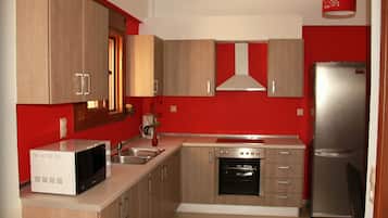 Fridge, microwave, dishwasher, toaster
