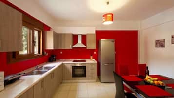Fridge, microwave, dishwasher, toaster