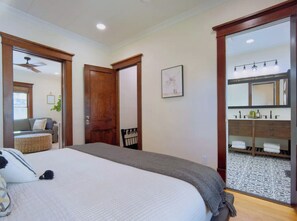 2 bedrooms, WiFi, bed sheets