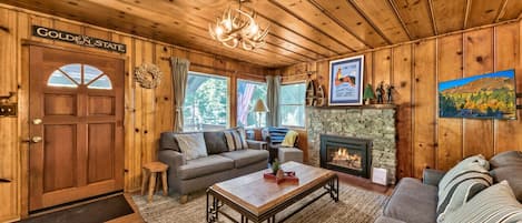 Smart-tv och eldstad