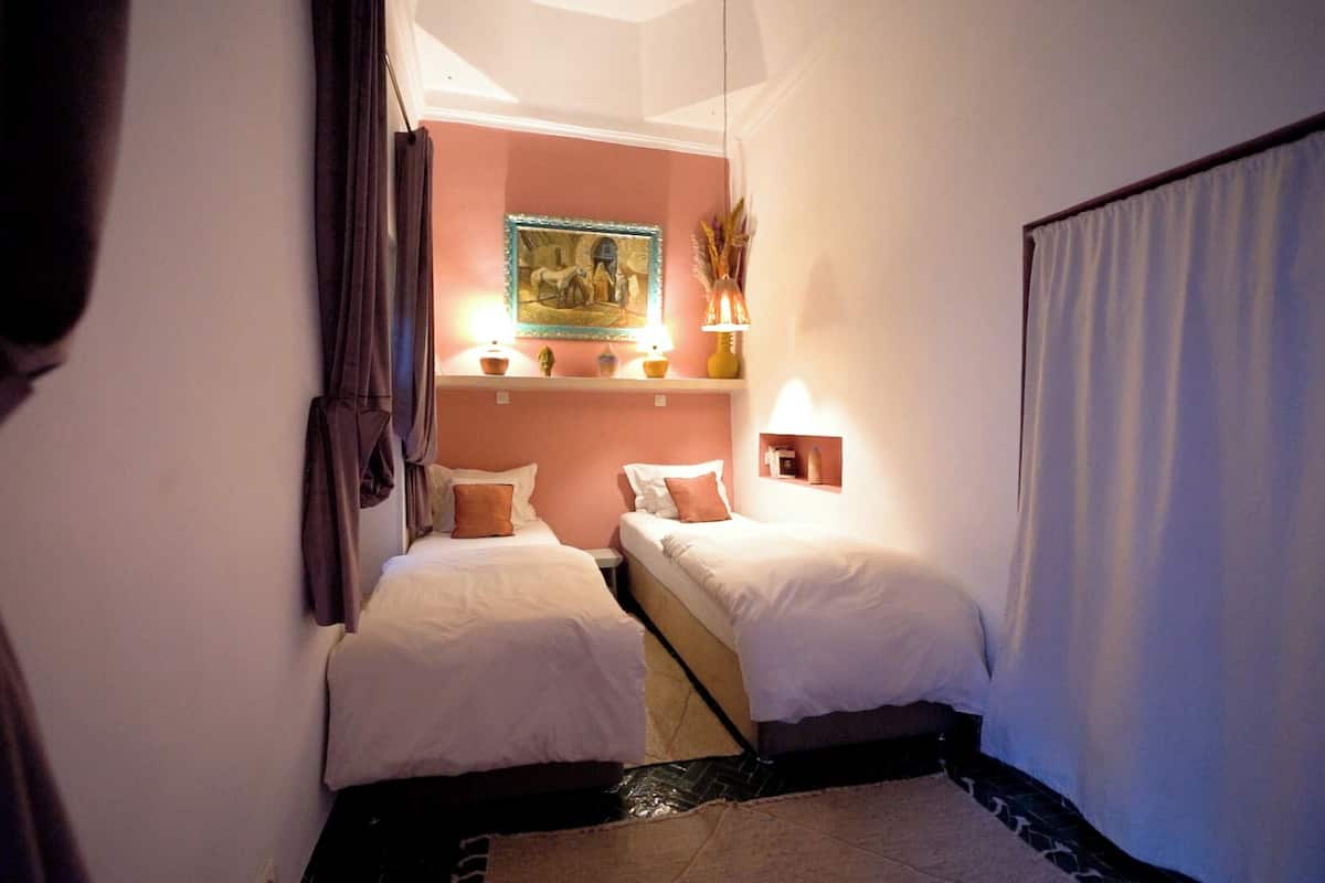 Traditional Room, Private Bathroom, Garden View | Premium bedding, in-room safe, iron/ironing board, free WiFi