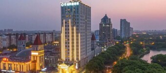 Shanghai Huaxi Meishi Hotel (Songjiang New Town Renmin North Road)
