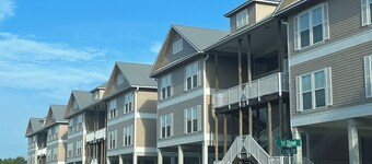 Gulfside view condo in Horseshoe Beach for you and your family to enjoy!