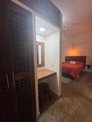 尊荣开间 | 免费 WiFi、床单