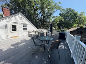 Outdoor dining - Easton View Retreat (Middletown)