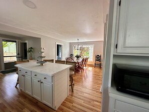 Dining - Easton View Retreat (Middletown)