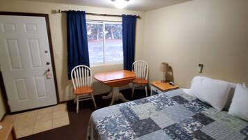 1 bedroom, WiFi, bed sheets