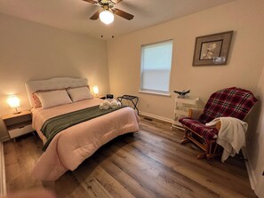 3 dormitorios, escritorio, tabla de planchar con plancha y wifi gratis