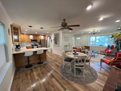 Sunny Spacious Ranch to Relax and Unwind Family Friendly