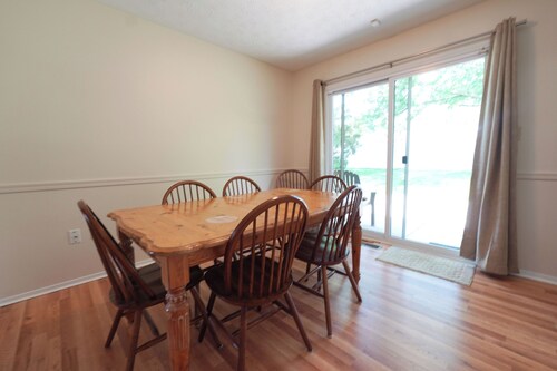 Spacious Home Near WEC, The Roberts Center and Wilmington College