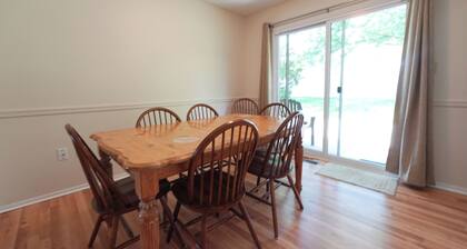 Spacious Home Near WEC, The Roberts Center and Wilmington College