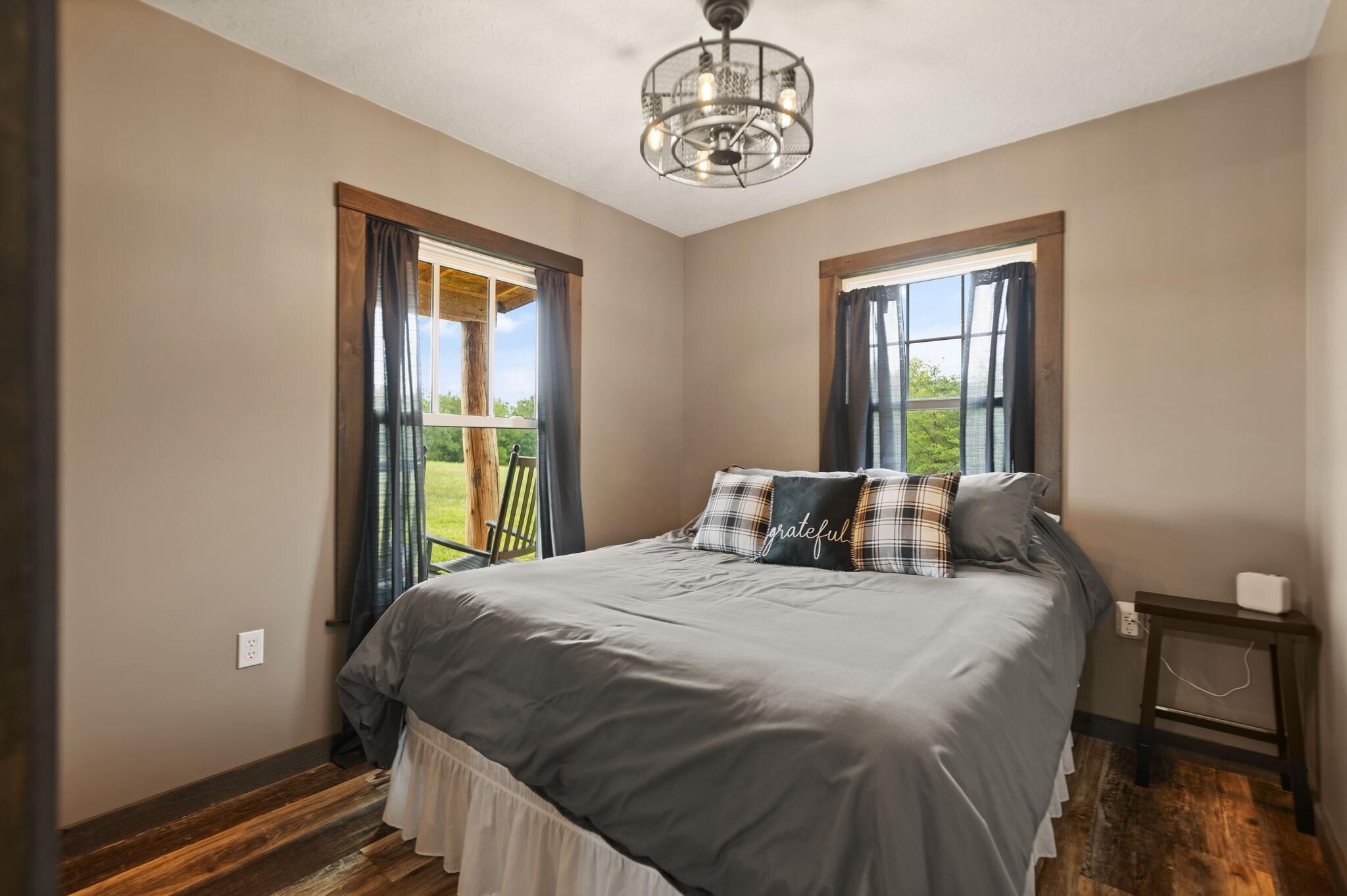 1 多间卧室、免费 WiFi、床单