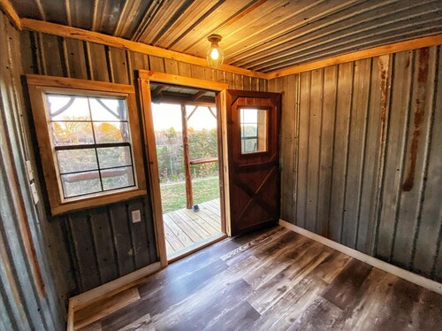 Glamping Cabin in the heart of Red River Gorge