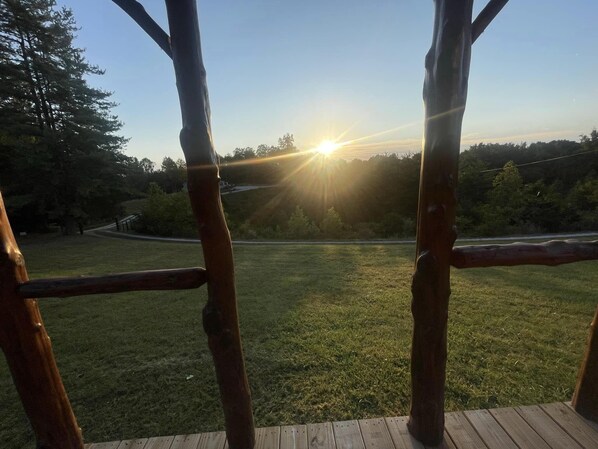 Property grounds - Glamping Cabin in the Heart of the Red River Gorge (Rogers)