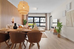 Dining - Brand New Chic Apartment - City, pool & Beach (Estepona)