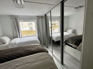 2 soverom, strykejern/-brett, wi-fi og sengetøy