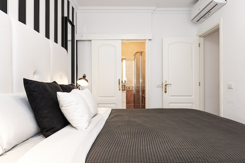 Vi a Vieja Just Steps Away From the Beach