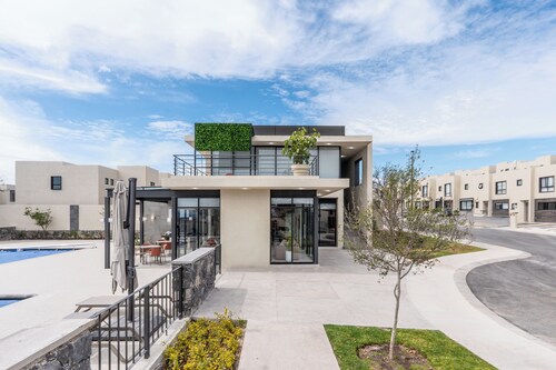 ¡hermosa Casa Completamente Equipada! Con Acceso a Alberca Climatizada