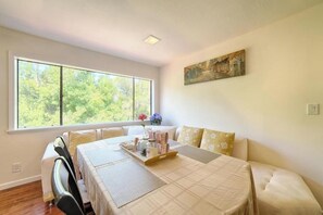 Dining - Near SFO Premium Neighborhood Free Parking Private (Millbrae)