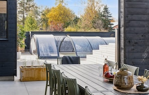 Outdoor dining - Gorgeous home in Højby with kitchen (Højby)