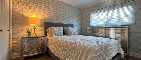 2 bedrooms, iron/ironing board, WiFi, bed sheets
