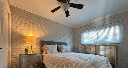 Cute 2 bedroom near LSU