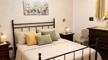 2 bedrooms, iron/ironing board, travel crib, free WiFi