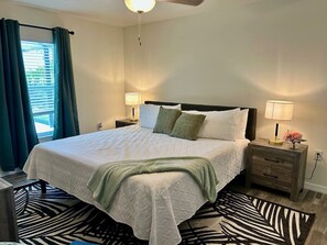 4 bedrooms, desk, iron/ironing board, travel crib