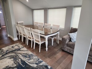 Dining - NWW Single House on 2nd ave - only 40 steps to Hereford Inlet Beach, new listing (North Wildwood)