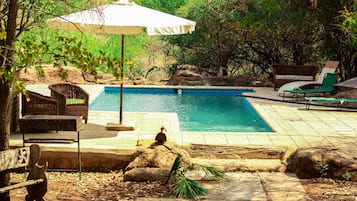 Hus | Pool | Utomhuspool