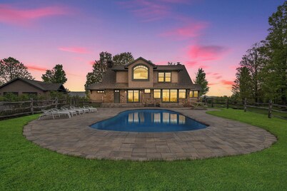 Saratoga's Musical Oasis|Heated Pool|King Bed|Mountain Views|