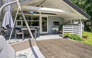 Outdoor dining - Beautiful home in Herning with WiFi (Herning)