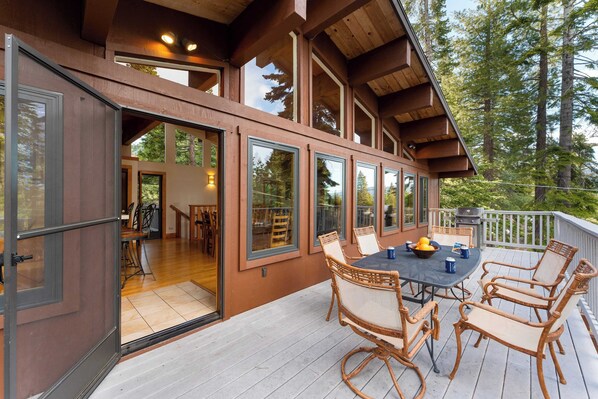 House (4 Bedrooms) | Interior - Lake + Beach Access, Pool, Tennis Walk to Chambers Tahoe Timber by Avantstay (Homewood)