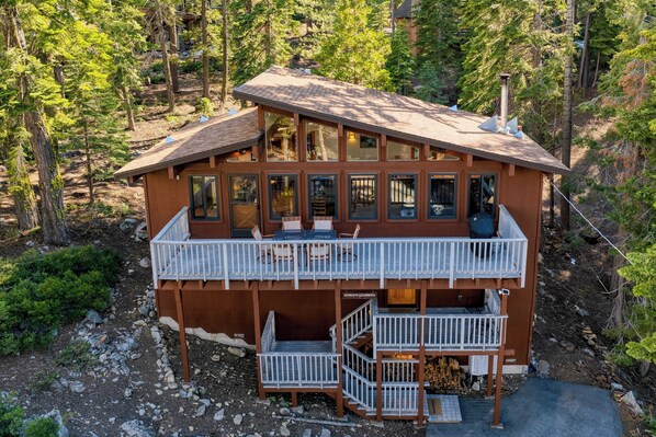 House (4 Bedrooms) | Front of property - Lake + Beach Access, Pool, Tennis Walk to Chambers Tahoe Timber by Avantstay (Homewood)