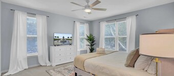 Ion by Avantstay Walk to Beach, Dining, Shopping Central Location Deck