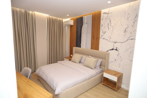 L&M Homes in Korca City, Cozy Modern Apartment near Center with view