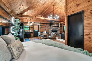 1 bedroom, iron/ironing board, WiFi, bed sheets - Epic Couples Retreat! Theatre! Waterfall! Jacuzzi! Firepits! (Pigeon Forge)