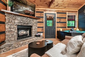Interior - Epic Couples Retreat! Theatre! Waterfall! Jacuzzi! Firepits! (Pigeon Forge)