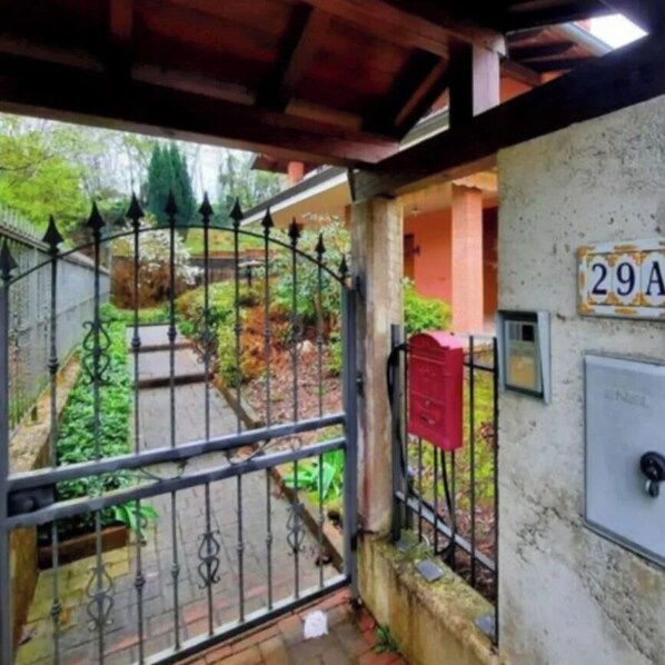 Front of property - Maple House  (Varallo Pombia)