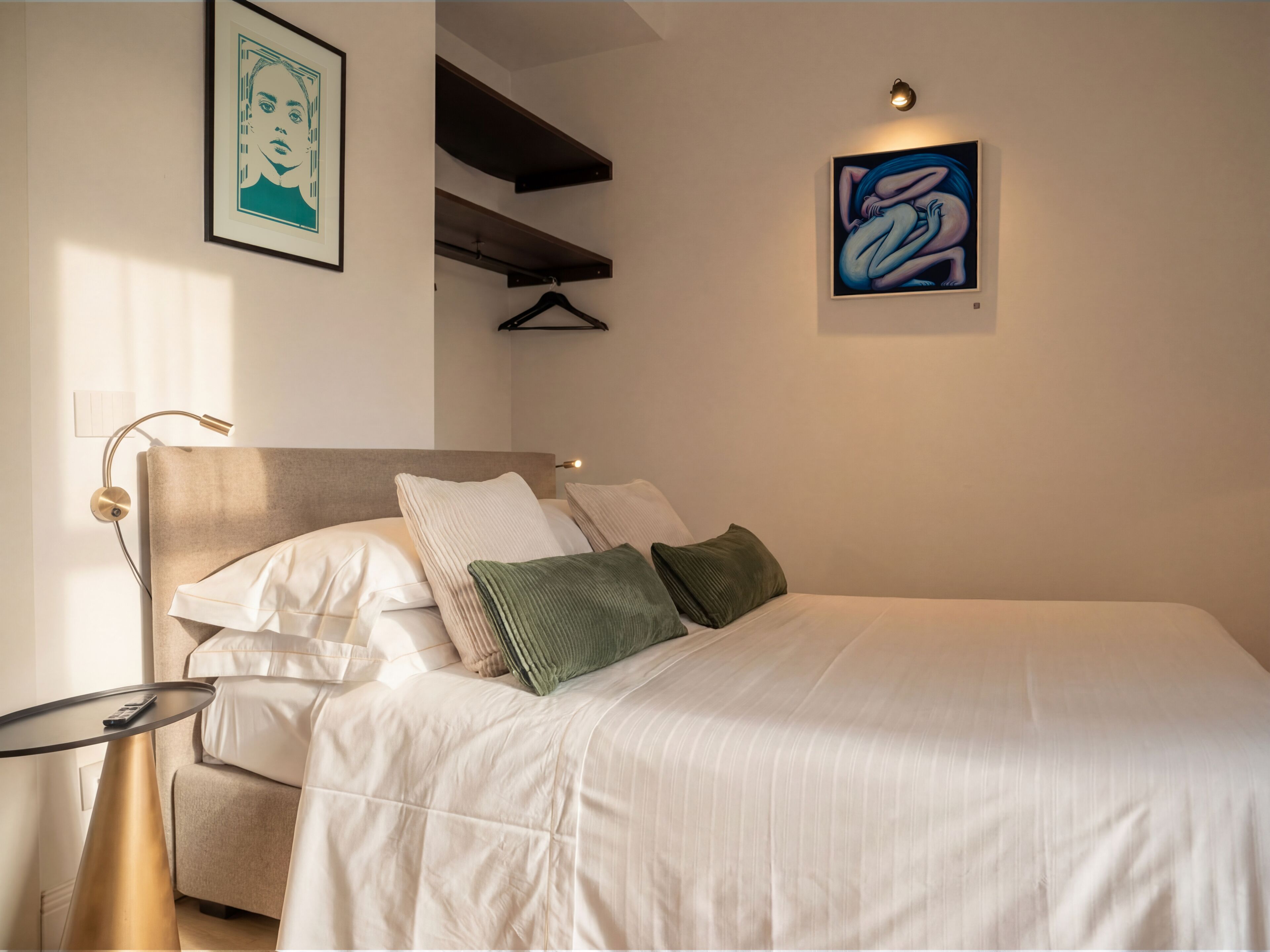 Business Suite, 1 King Bed with Sofa bed, Non Smoking, Garden View