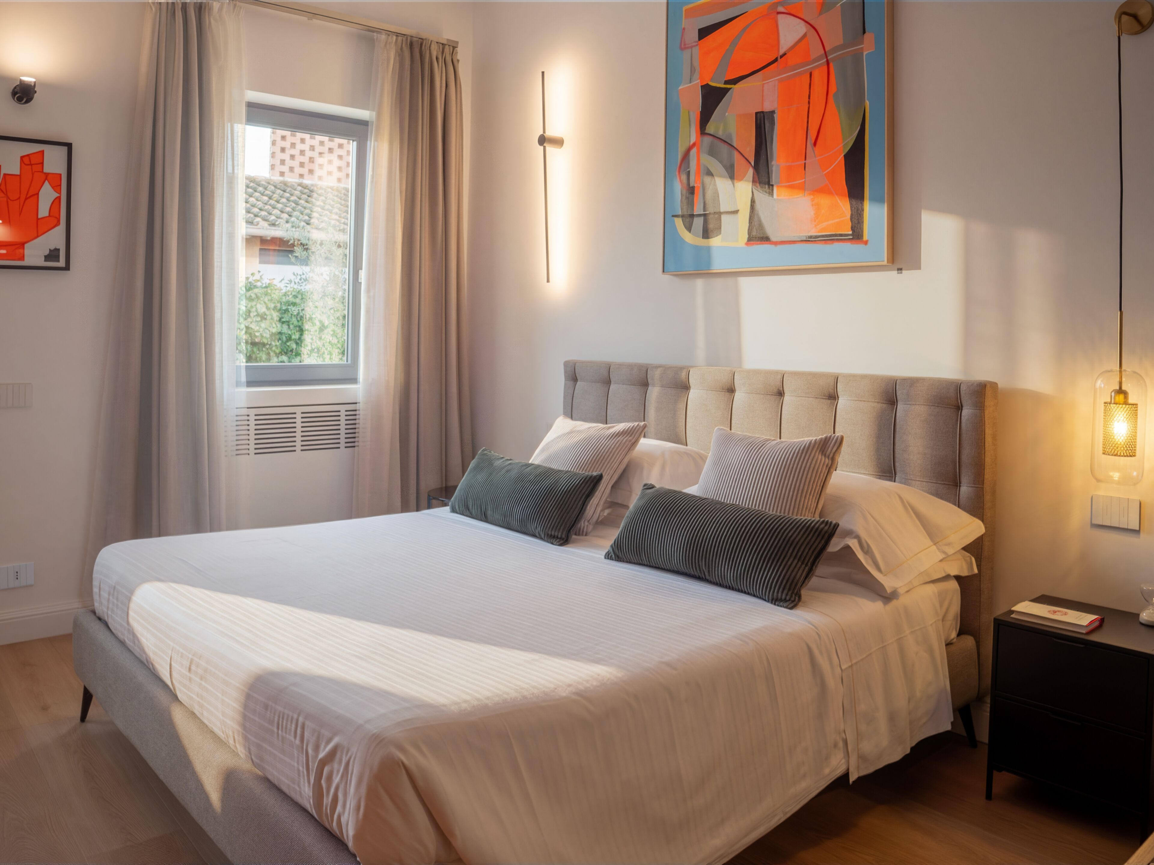 Suite, 1 King Bed with Sofa bed, Non Smoking, Garden View