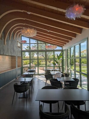 Desayuno buffet incluido todos los días 