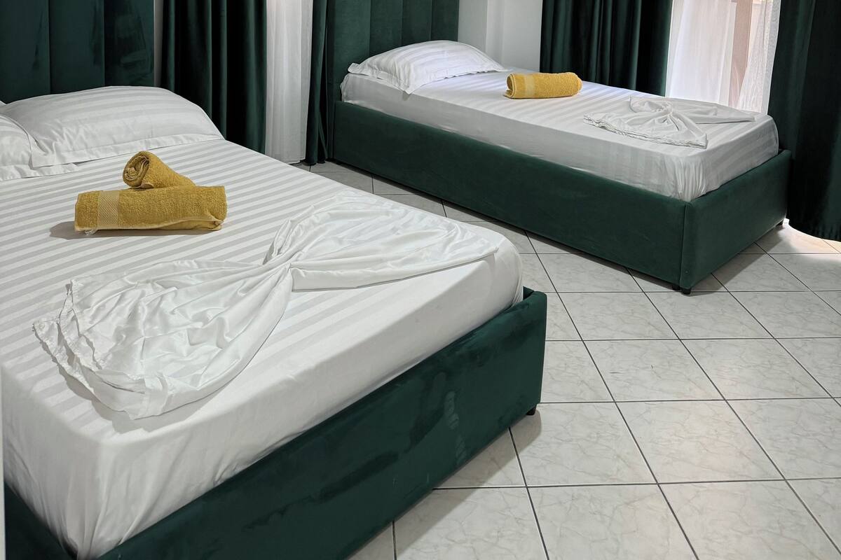 Deluxe Apartment