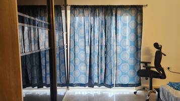 2 室のベッドルーム、WiFi、ベッドシーツ