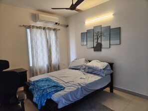 2 bedrooms, WiFi, bed sheets - IT SIPCOT L&T Edenpark OMR Apartment (Siruseeri)