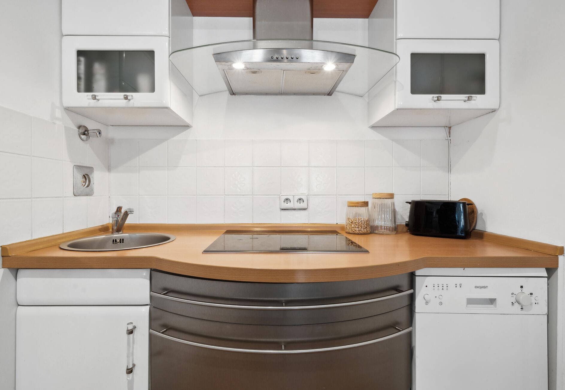 Kühlschrank, Herdplatte, Geschirrspüler