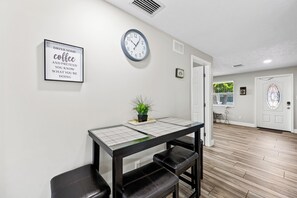 Dining - Naples Coastal Paradise Getaway By Vanderbilt Beach, Mercado and Whole Foods (Naples)