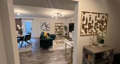 Elegant& modern Home