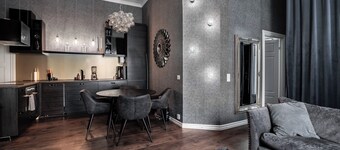 Spacious Oasis Only Minutes From the City Center