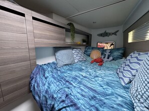 3 chambres, bureau, Wi-Fi gratuit, draps fournis